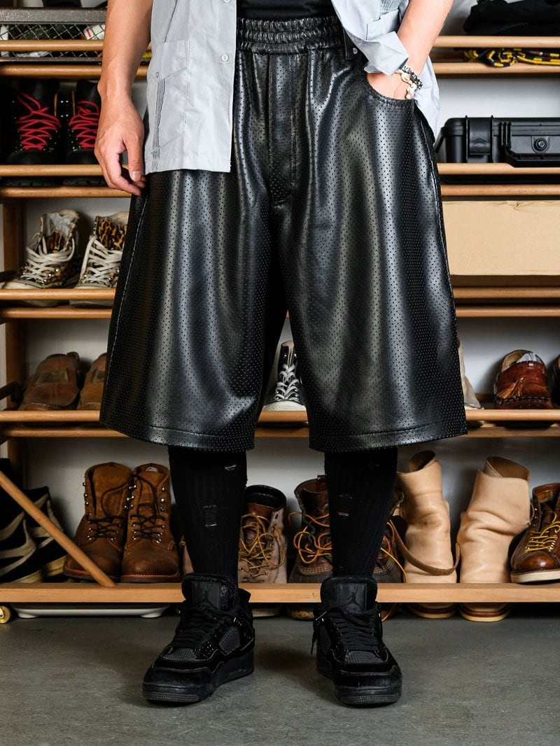 レザーショートパンツ パンチング ワイド 黒 シープスキン