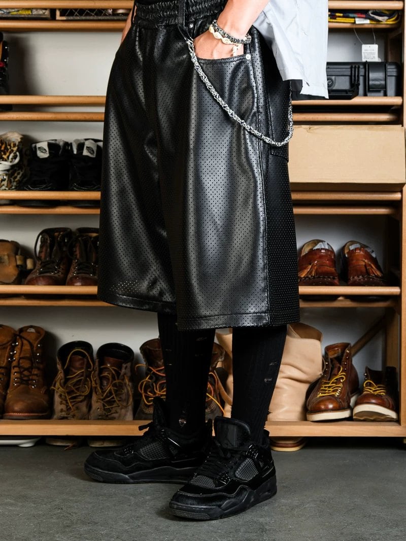 レザーショートパンツ パンチング ワイド 黒 シープスキン