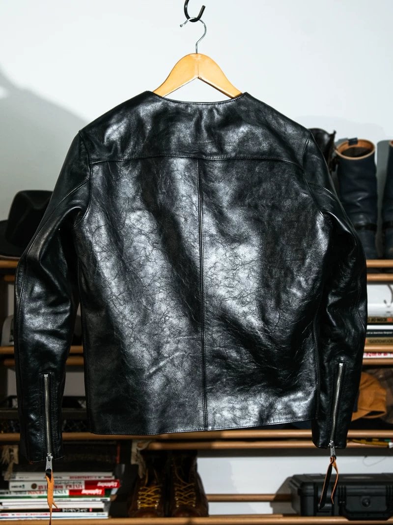 Café Racer Crew Neck — Tea-Core, 1960s Horsehide